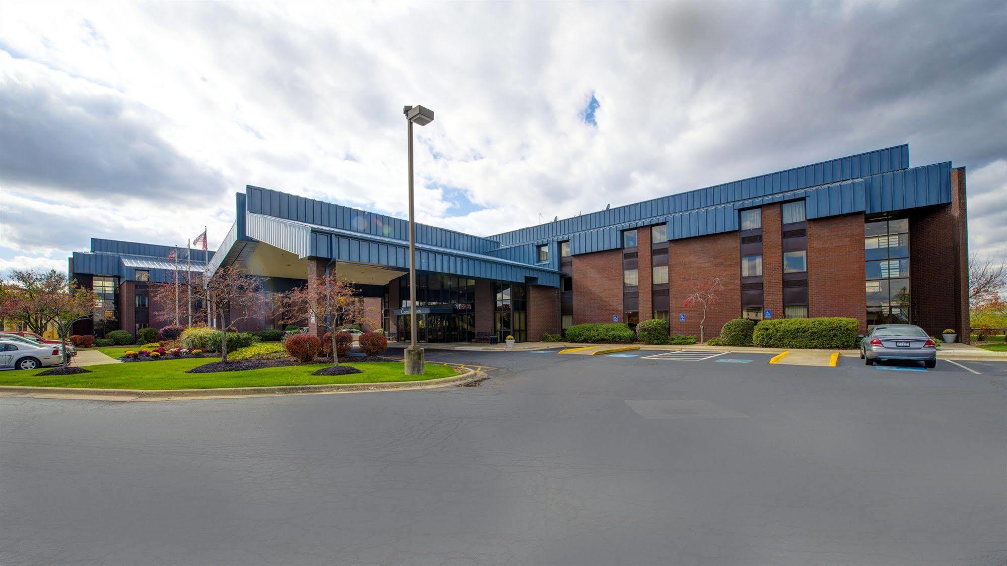 Comfort Inn - Hall Of Fame Canton Esterno foto