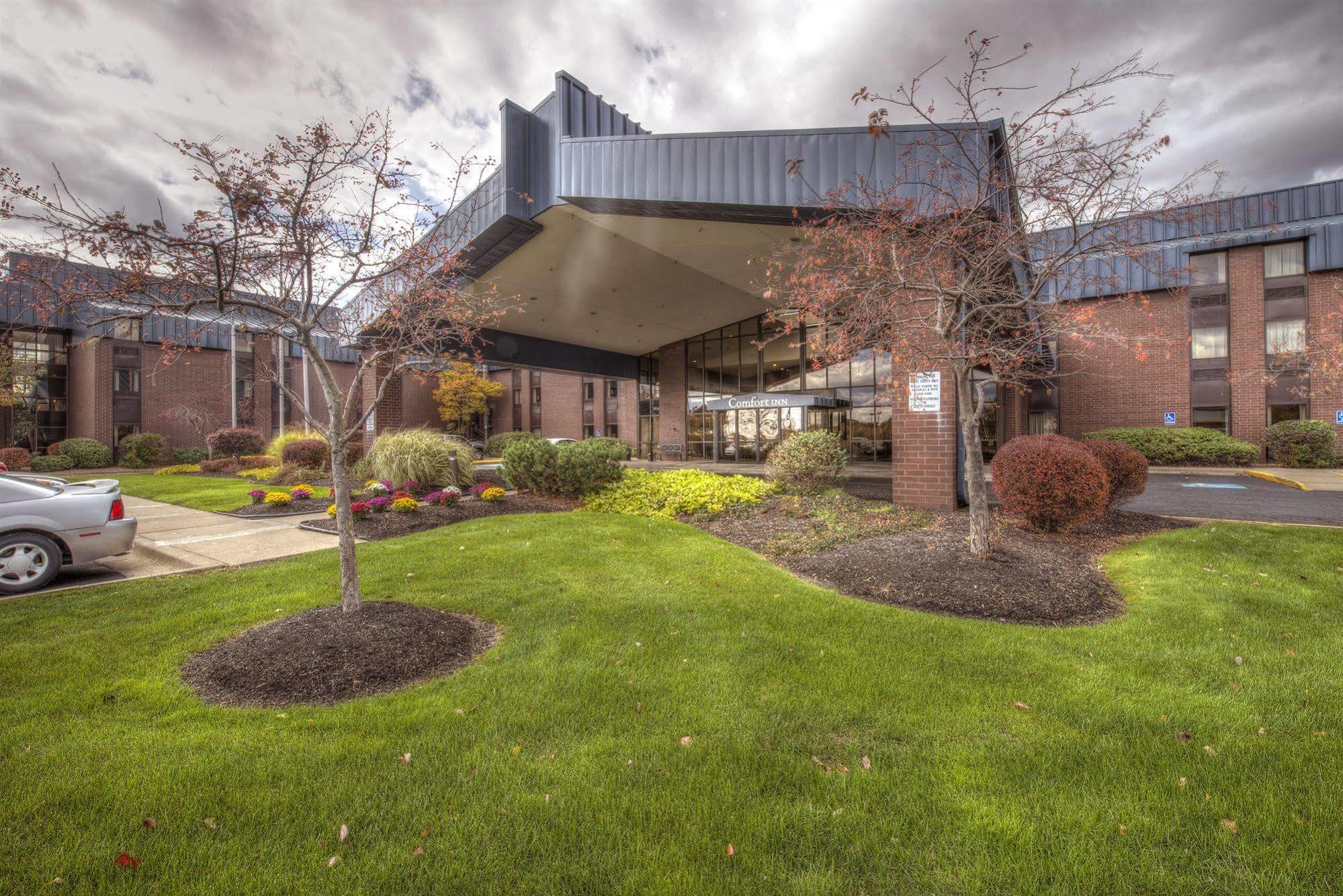 Comfort Inn - Hall Of Fame Canton Esterno foto